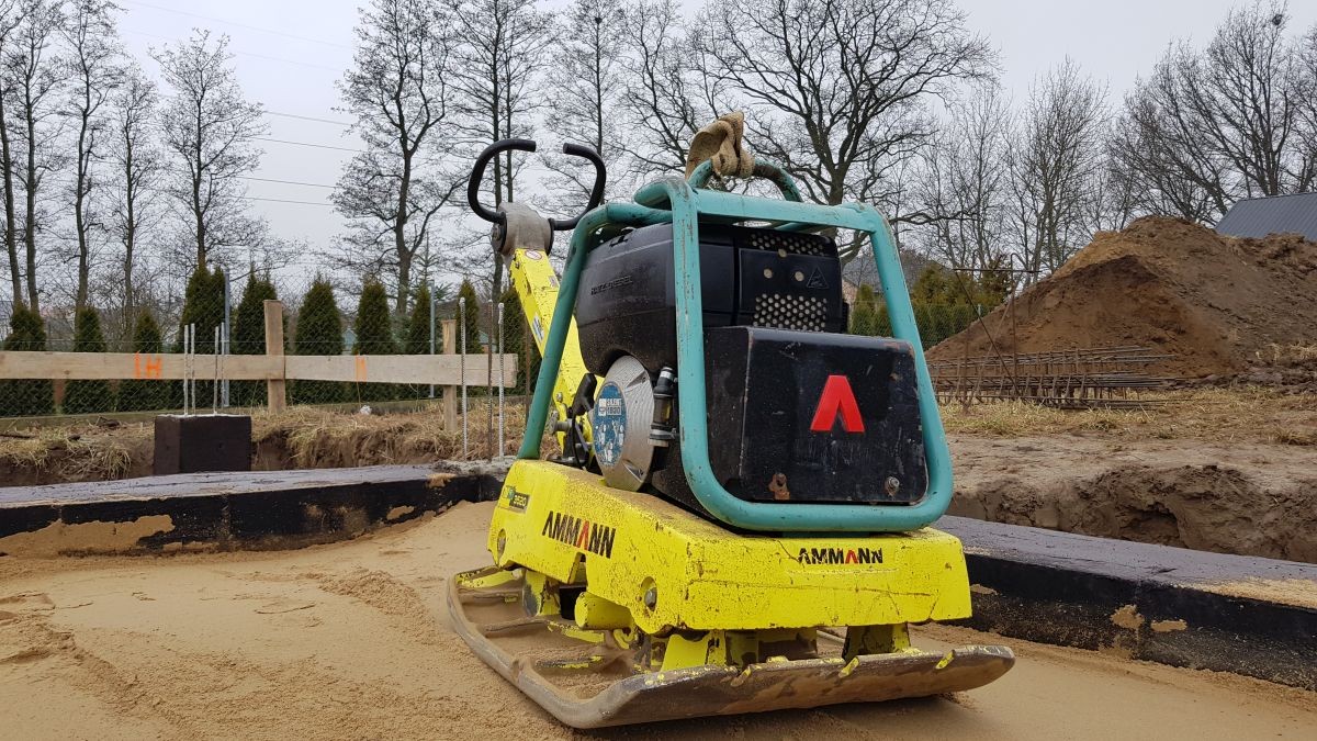 Instalacje pod posadzkowe i chudy beton. Tydzień 3.